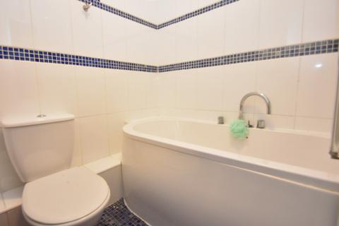 1 bedroom flat to rent, Highland Road, Southsea PO4