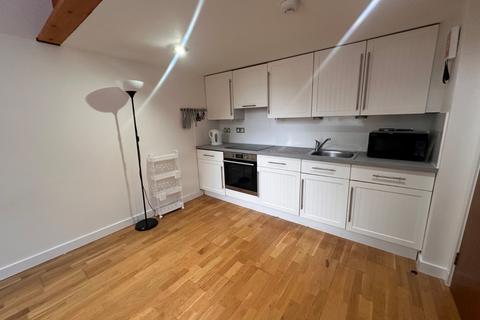 2 bedroom maisonette to rent, Drummond Street, Edinburgh, EH8