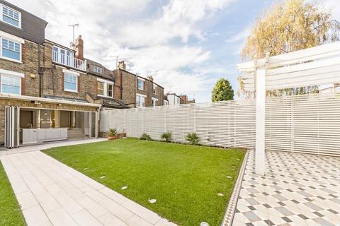 5 bedroom terraced house for sale, London W4