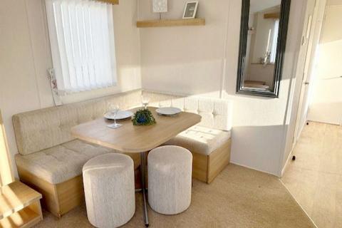 2 bedroom static caravan for sale, North Denes, , The Ravine NR32