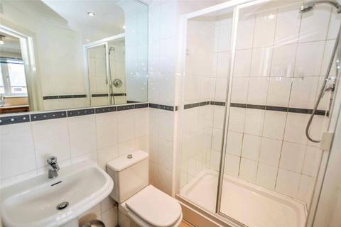 2 bedroom flat for sale, Chapel Road, Sale, Cheshire, M33