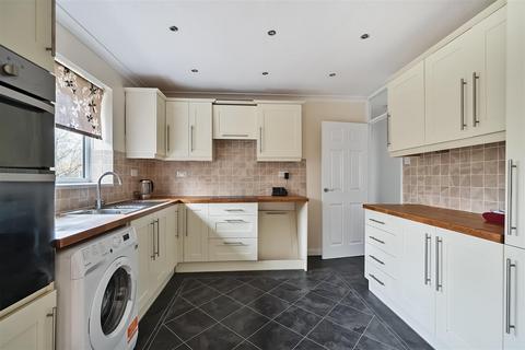 3 bedroom bungalow for sale, Willowdale Close, Honiton