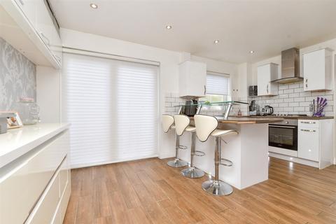 3 bedroom end of terrace house for sale, Mullards Close, Mitcham, Surrey