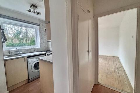 Studio to rent, Windermere Court, East Drive, Brighton, BN2 0BU