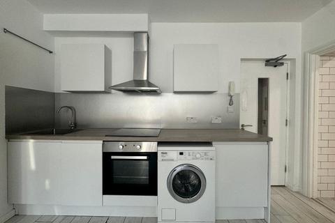 2 bedroom apartment to rent, Bond Street, Brighton, BN1 1RD