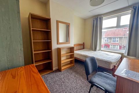 5 bedroom terraced house to rent, Fifth Avenue, Bristol BS7