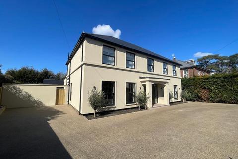 undefined, Farleigh Road, Warlingham, Surrey, CR6 9EL