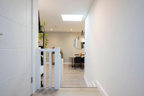 1 bedroom maisonette for sale, Kingston Road, Wimbledon Chase, London, SW20 8LX