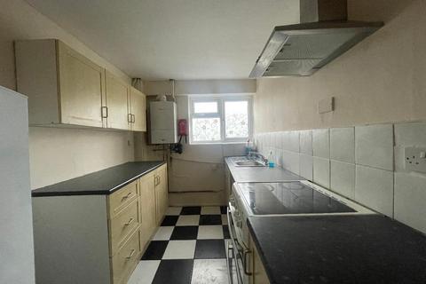 2 bedroom apartment for sale, Sundon Park Parade, Luton, Bedfordshire, LU3 3BH