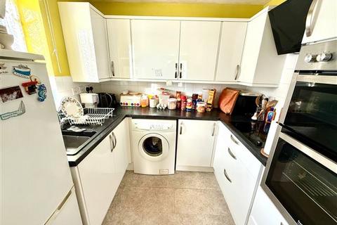 1 bedroom retirement property for sale, Penrith Court, Broadwater East, Worthing, West Sussex, BN14 9AN