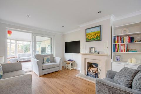 10 Bay Tree Close, High Wycombe, HP11 1JN