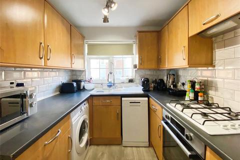 2 bedroom maisonette for sale, Clarence Road, Fleet, Hampshire