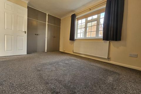 2 bedroom maisonette for sale, Georgina Court, Clarence Road, Fleet