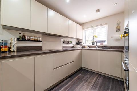 12 Chilvers Way, Northfleet, Gravesend, DA11 8GE