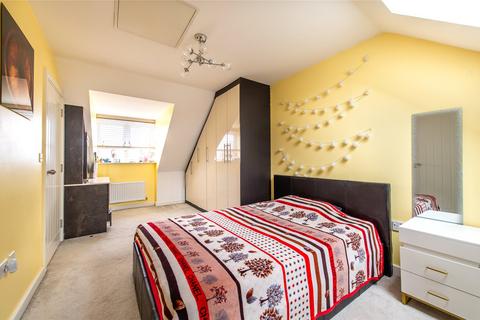 12 Chilvers Way, Northfleet, Gravesend, DA11 8GE