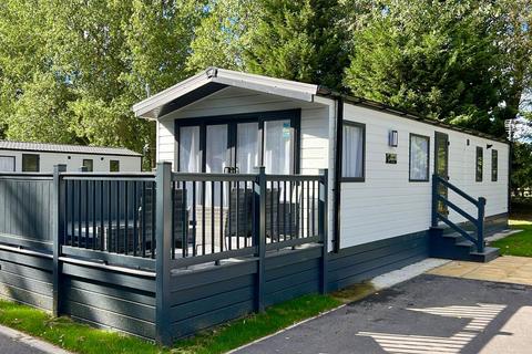 2 bedroom lodge for sale, Hawksworth LS20