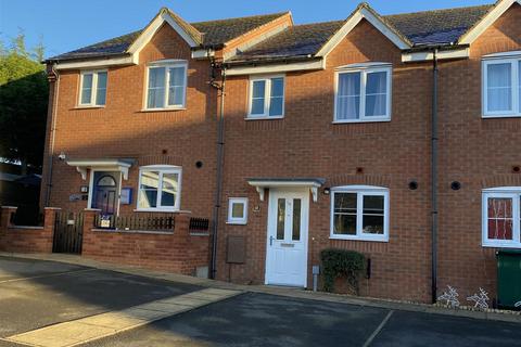 3 bedroom townhouse for sale, Astbury Way, Woodville DE11