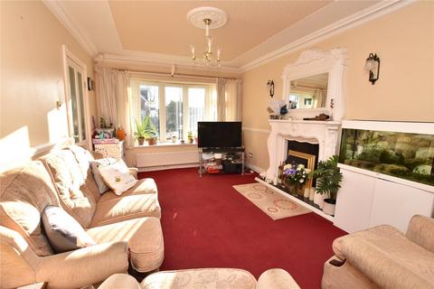 3 bedroom bungalow for sale, Lyme Chase, Leeds, West Yorkshire