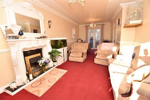 3 bedroom bungalow for sale, Lyme Chase, Leeds, West Yorkshire