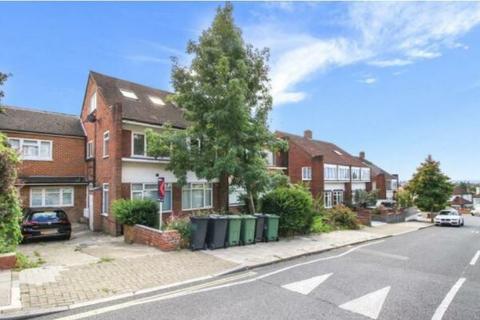 3 bedroom maisonette to rent, Streatham, London SW16