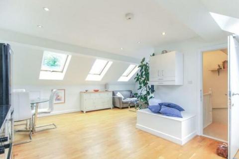 3 bedroom maisonette to rent, Streatham, London SW16