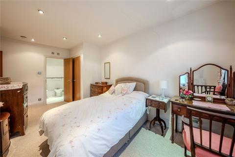 2 bedroom apartment for sale, Beckford Close, Warwick Road, London, W14