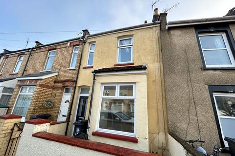 2 bedroom terraced house to rent, Bristol BS15