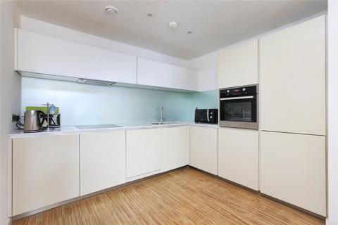 2 bedroom flat to rent, Wingate Square, London SW4