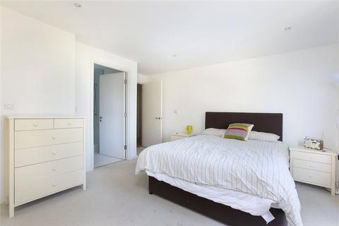 2 bedroom flat to rent, Wingate Square, London SW4