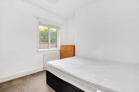undefined, Strickland Row, London SW18