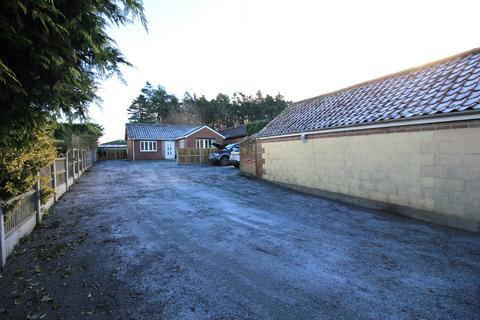 2 bedroom detached bungalow to rent, Holt Road, Horsford NR10