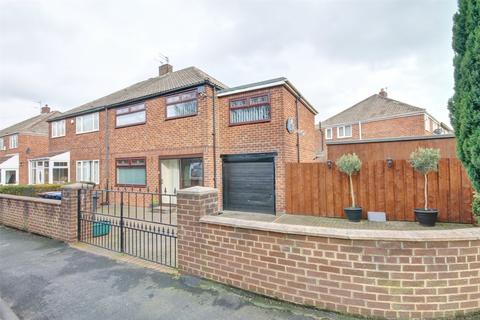 4 bedroom semi-detached house to rent, Swinside Drive, Durham, County Durham, DH1