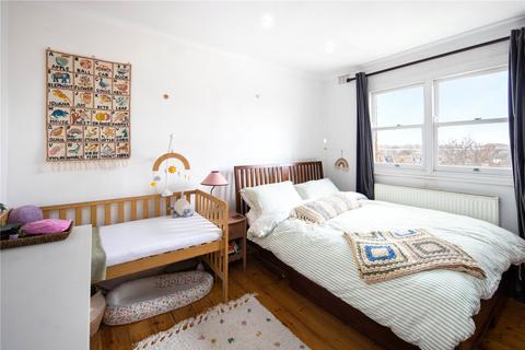 2 bedroom maisonette for sale, Chatsworth Road, Lower Clapton, London, E5