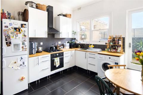 2 bedroom maisonette for sale, Chatsworth Road, Lower Clapton, London, E5