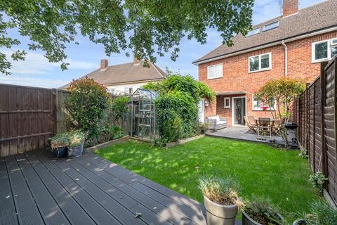 3 bedroom end of terrace house for sale, Gainsborough Road, Oxfordshire RG9