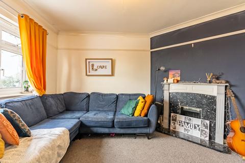 15 Meadow Close, London Colney, St Albans, AL2 1RQ