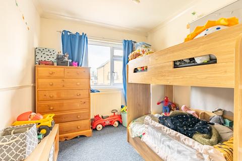 15 Meadow Close, London Colney, St Albans, AL2 1RQ