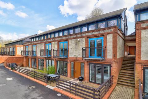 1 bedroom apartment for sale, Four Ashes Road, High Wycombe HP15