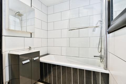 38 Edensor Road, Sheffield, S5 7DG