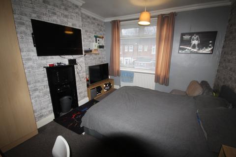 3 bedroom terraced house for sale, Lewis Road, Middlesbrough TS5