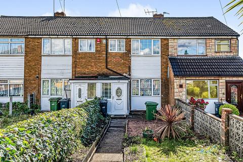 3 bedroom terraced house to rent, Stourbridge Road, West Midlands DY1