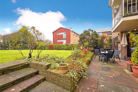 Flat 2, Fairlands Court North Park, London, SE9 5BH