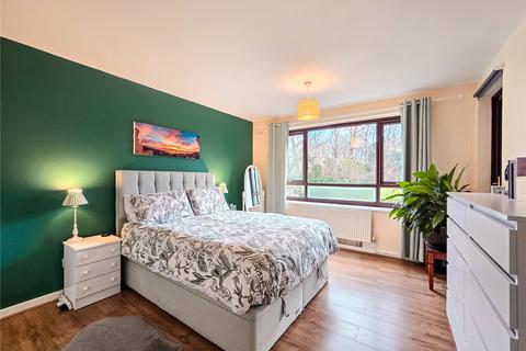 Flat 2, Fairlands Court North Park, London, SE9 5BH
