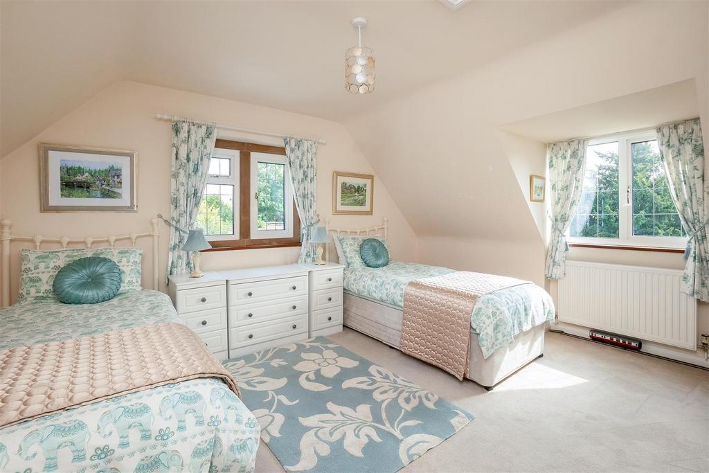 8 Wheatfield Court-20.jpg