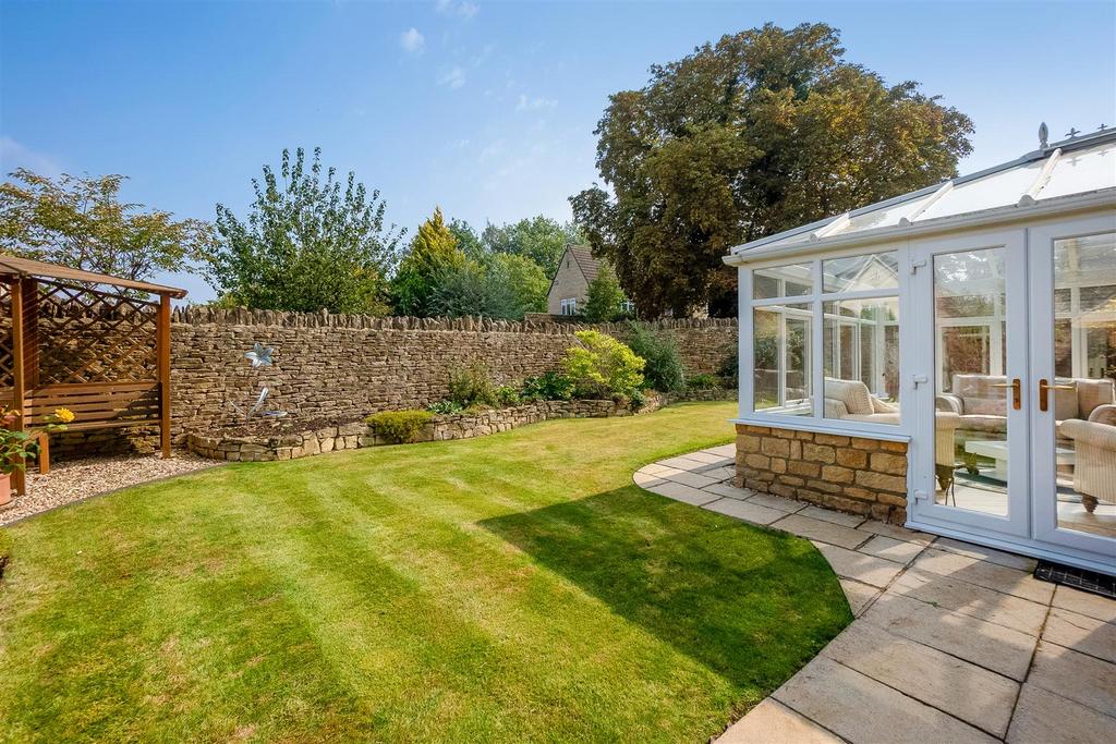 8 Wheatfield Court-17.jpg