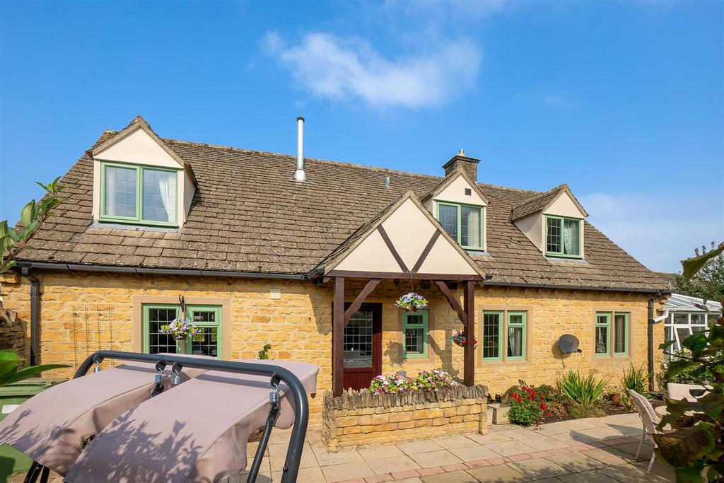 8 Wheatfield Court-14.jpg