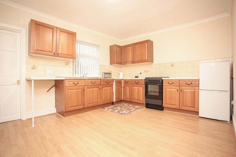 1 bedroom flat to rent, Lutterworth Road, Warwickshire CV11