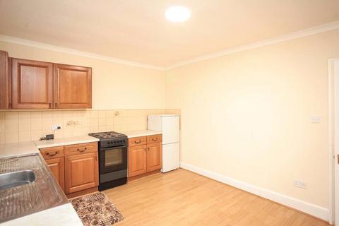 1 bedroom flat to rent, Lutterworth Road, Warwickshire CV11