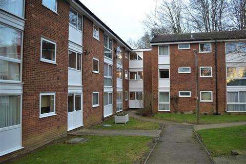 2 bedroom flat to rent, Chalfont Close, Hemel Hempstead