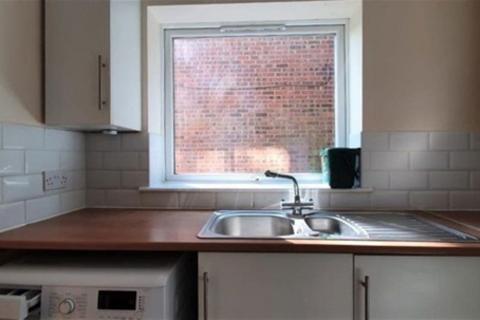 2 bedroom flat to rent, Chalfont Close, Hemel Hempstead